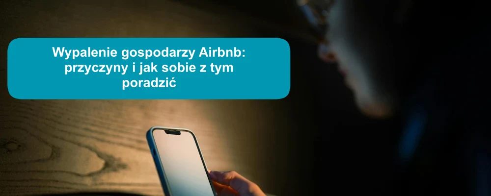 Gospodarz sprawdza telefon w nocy